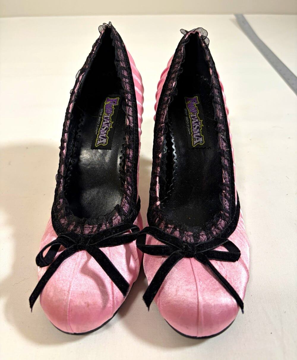 Funtasma Women’s Pink/Black Bow Ruffle Stiletto Pumps Round Toe Slip-On 9